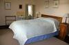 Bedroom Kingsize bed  » Click to zoom ->